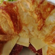 Flints-one Bakery ราไวย์