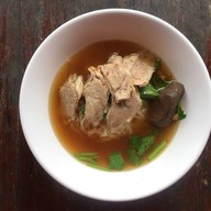 เมนูของร้าน เป็ดพะโล้ชัยวัฒน์