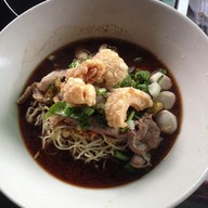 ร้านก๋วยเตี๋ยวลำบาก ศรีราชา