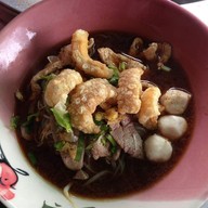 ร้านก๋วยเตี๋ยวลำบาก ศรีราชา