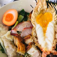 เมนูของร้าน โตจังอ๋อง noodlebar บะหมี่กุ้งแม่น้ำเผาเจ้าแรกของไทย ป้อมปราบศัตรูพ่าย