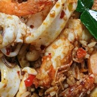 สุกี้สุดยอดน้ำจิ้ม ตาเหนาะ อาหารตามสั่ง ราดหน้า ผัดซีอิ้ว คั่วไก่ เจ้าเก่าท่าน้ำนนท์