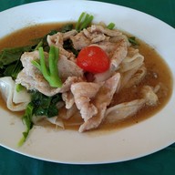 หมูกรอบร่มเกล้า+ข้าวต้มรอบดึก