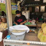 ร้านทุเรียน ข้าวเหนียวมะม่วง วัดรวก