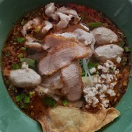 ก๋วยเตี๋ยวต้มยำนายบอย  บางพึ่ง