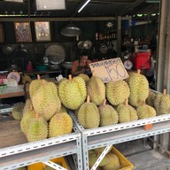 ร้านทุเรียน ข้าวเหนียวมะม่วง วัดรวก