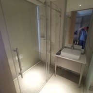 โรงแรมริเวอร์ตัน อัมพวา