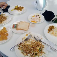 โรงแรมริเวอร์ตัน อัมพวา