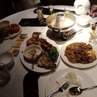 โรงแรมริเวอร์ตัน อัมพวา