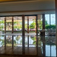 โรงแรมริเวอร์ตัน อัมพวา