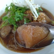 ก๋วยเตี๋ยวบ้านสวนรสเด็ด