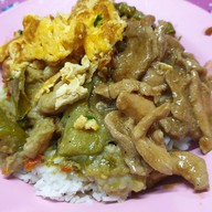 เมนูของร้าน ข้าวแกงแม่จำเริญเตาปูนซอย4 สาขาแรก