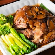 มา-กิน-นี่ (Makinnee)