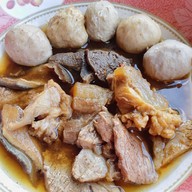 ก๋วยเตี๋ยวลูกชิ้นปิงปอง