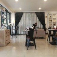 Chouquette Bakery And Cafe