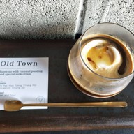 Youngfolk At Wonderwall  Hotel