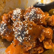 Indy Fried Chicken ไก่ทอดเกาหลีซอส 5 รส ตลาดหัวมุม