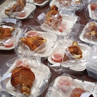 ขาหมูเยอรมัน ขาหมูมาดาม pork knukle by madame บางพลี สมุทรปราการ (bangplee , samutprakarn)