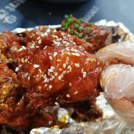 Indy Fried Chicken ไก่ทอดเกาหลีซอส 5 รส ตลาดหัวมุม