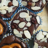 Magnum & Marty Bakery House