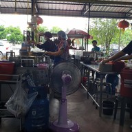 บรรยากาศ เจ๊ไน้เป็ดตุ๋น บางบอน