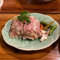 เฮือนม่วนใจ๋