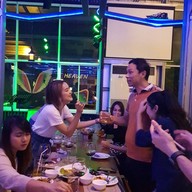 At Heaven bar&retaurant