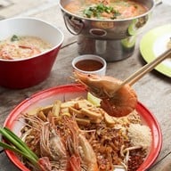เมนูของร้าน หอยทอดยักษ์ใหญ่ ปลาเผา วังเดิม9. ย่อยมาจากหมูทอดบ้านแขก