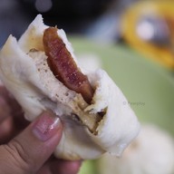 เมนูของร้าน ซาลาเปาสิบไส้แม่สุจิตรา