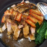 ฮกหลี บะหมี่เป็ดย่างสะท้านฟ้า สวนหลวงสแควร์