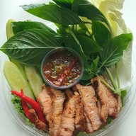 หอย กุ้ง หมู เนื้อ ลวกจิ้ม by พี่หมี