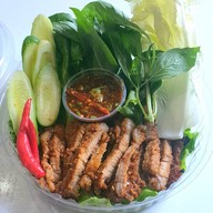 หอย กุ้ง หมู เนื้อ ลวกจิ้ม by พี่หมี