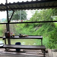 ก๋วยเตี๋ยวเรือห้อยขา สันกำแพง