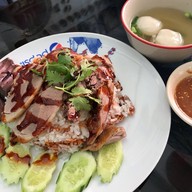 เมนูของร้าน ข้าวมันเป็ด สูตรอาม้า