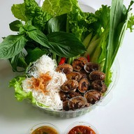 หอย กุ้ง หมู เนื้อ ลวกจิ้ม by พี่หมี