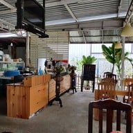 บรรยากาศ ครัวร่มไทร คลอง1 อาหารไทย ตามสั่ง แหนมเนือง น้ำผลไม้สดปั่น ชา กาแฟ😋เจ้าเก่าเจ้าเดิม 1