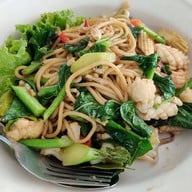 เมนูของร้าน ครัวร่มไทร คลอง1 อาหารไทย ตามสั่ง แหนมเนือง น้ำผลไม้สดปั่น ชา กาแฟ😋เจ้าเก่าเจ้าเดิม 1