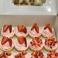 Eat Cake เมืองสระบุรี