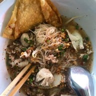 เมนูของร้าน เตี๋ยวอากง สุวินทวงศ์