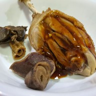 เมนูของร้าน เป็ดพะโล้เจ้เค็ง ตลาดนัดเช้า เทศา ซ.2