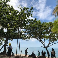 หาดเขาพลายดำ