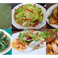 น้องฟ้าข้าวต้มกุ้ยใบเตย หมู่บ้านรัตนโกสินทร์ รังสิต