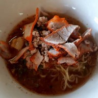 เมนูของร้าน ก๋วยเตี๋ยวสุโขทัย ตาปุ้ย ปตท.ลานหอย