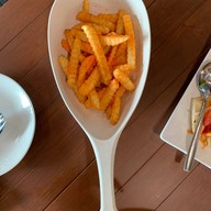 Tin Cafe หงาว