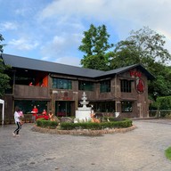 Tin Cafe หงาว