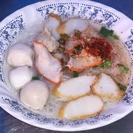 เมนูของร้าน ก๋วยเตี๋ยวเจ๊นิ ริมน้ำ เจ้าเก่า
