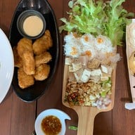 Tin Cafe หงาว