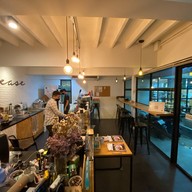 Ease Cafe&CoWorking Space