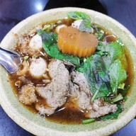 เมนูของร้าน กาลนาน ก๋วยเตี๋ยวเรือสมุนไพร เซ็นทรัล พระราม 2