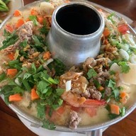 ครัวริมน้ำธารชะเมา